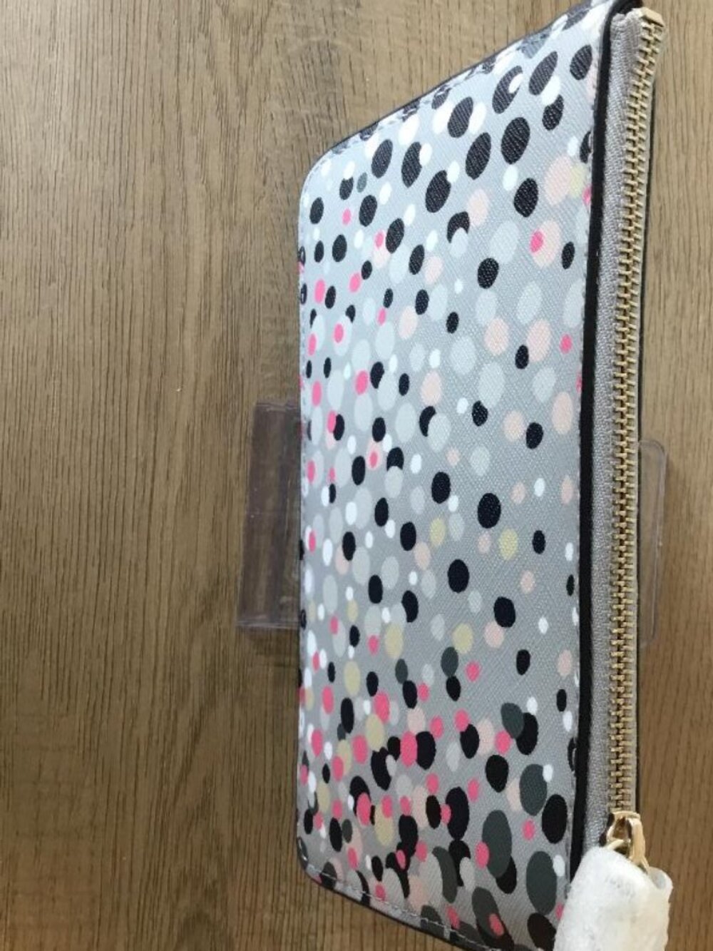 Kate Spade Shore Street Soiree Dot Grey Multi-Colored Wristlet NWT $178 - Picture 4 of 6